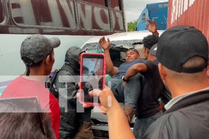 Foto: Tres vehículos chocan en Estelí/TN8