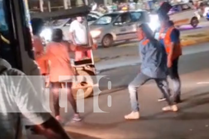 Foto: Agresión con pala frente a Plaza Inter/TN8 Foto: Agresión con pala frente a Plaza Inter/TN8