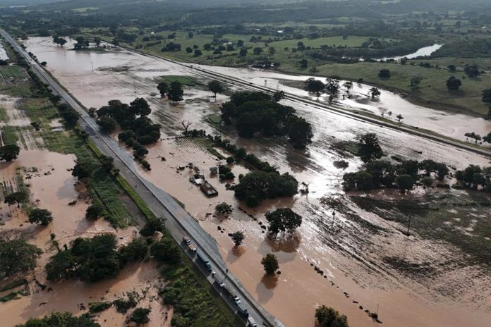 2 Foto:Ríos crecidos y carreteras cerradas en los Andes venezolanos/Cortesía