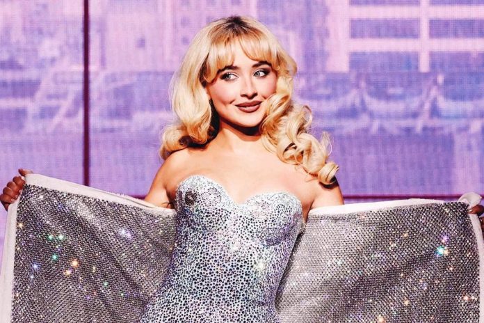 2 Foto: Sabrina Carpenter responde a la polémica con nueva portada “aprobada por Dios” / Cortesía