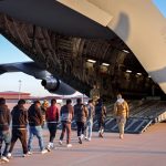 Trump anuncia plan agresivo: deportará a un millón de migrantes cada año Foto: Trump busca deportar un millón de inmigrantes por año /Cortesía