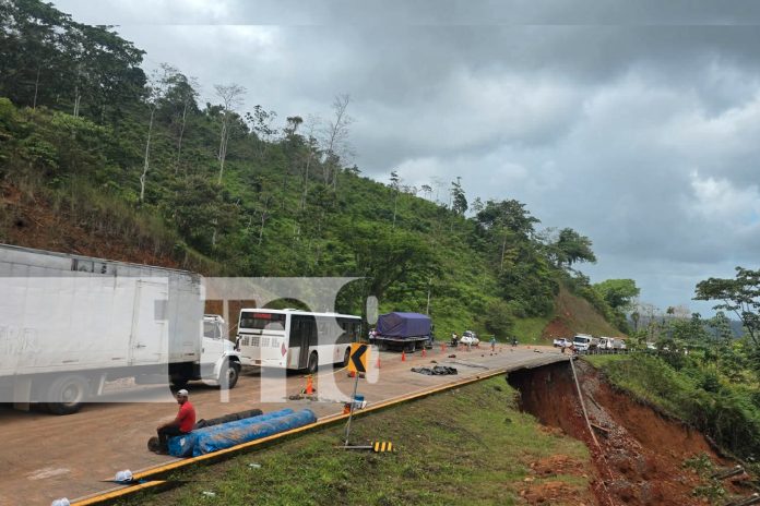 Foto: Rehabilitan carretera Bluefields - Nueva Guinea/TN8