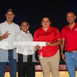 ¡Por su esmero y trayectoria! 2,650 maestros de Masaya reciben el Bono Presidencial Foto: Bono Presidencial llega a maestros en Masaya /TN8