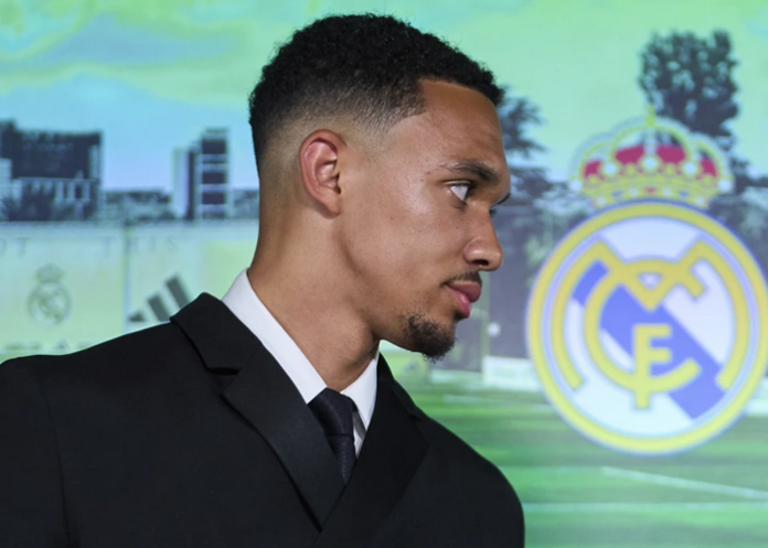 Alexander-Arnold Alexander-Arnold presentado por el Madrid