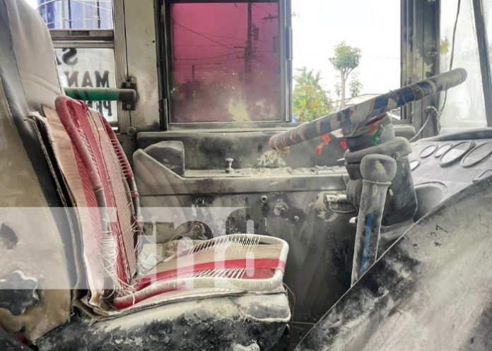 Foto: Conato de incendio en bus que iba para Rivas. El hecho se dio en Catarina / TN8