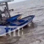 Embarcación artesanal naufraga cerca del muelle de Bluefields (VIDEO) Foto: Cayuco naufraga frente al muelle de Bluefields / TN8