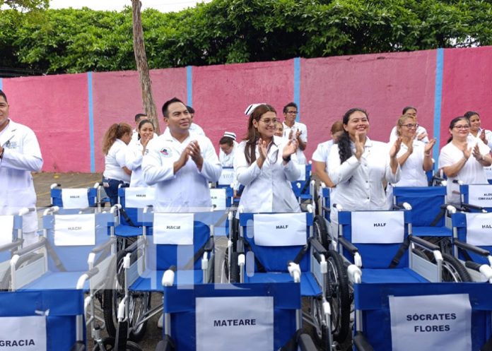 Foto: Sillas de ruedas para centros hospitalarios en Nicaragua / TN8 Foto: Sillas de ruedas para centros hospitalarios en Nicaragua / TN8