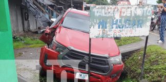Foto: Explosión de llanta provoca salida de vía en Matiguás /TN8