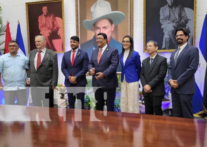 Foto: Visita del Secretario Ejecutivo del ALBA-TCP en Nicaragua / TN8