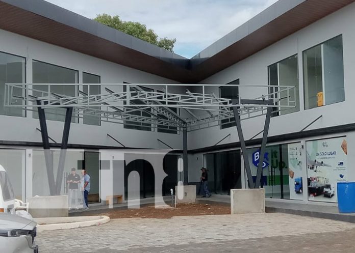 Foto: Construcción de plaza comercial en Bolonia, Managua / TN8