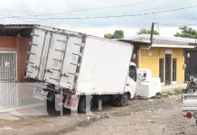 Milagro en Estelí: Niños se salvan de ser atropellados por camión Foto: Susto para una familia en Estelí por impacto de camión en vivienda / TN8