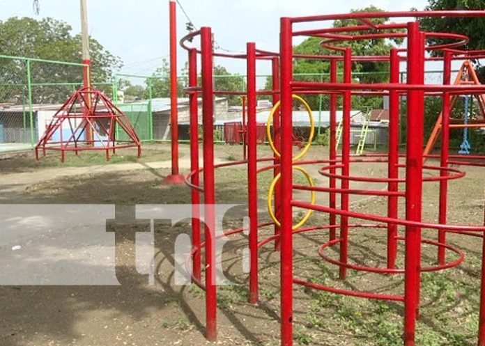 Foto: Remodelación de cancha en el barrio Omar Torrijos, Managua / TN8 Foto: Remodelación de cancha en el barrio Omar Torrijos, Managua / TN8