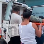 Menor sufre caída al trepar árbol por un mango en Estelí
