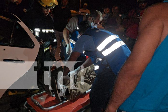 1 Foto: Hombre queda prensado tras accidente en el puente Monte Nevo, Managua/TN8