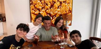 Foto: Alejandro Sanz con sus hijos /cortesía