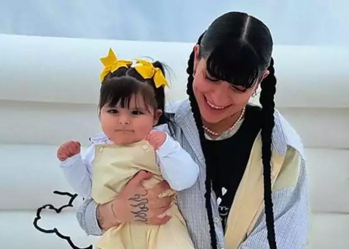 Foto: Cazzu comparte un dulce momento /cortesía