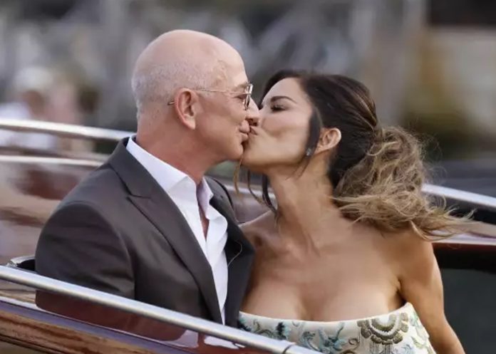 Foto: Jeff Bezos y Lauren Sánchez /cortesía