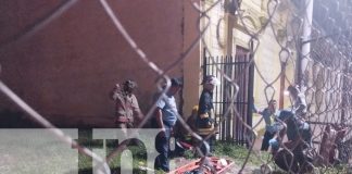 Foto:Salvan a joven que cayó 13 metros en un cauce en Granada/TN8