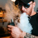 «Pulmones de un anciano»: Testimonio de joven en EEUU con daños por vapeo Foto: Jacob Temple, un joven de 24 años originario de Kentucky/ Cortesía