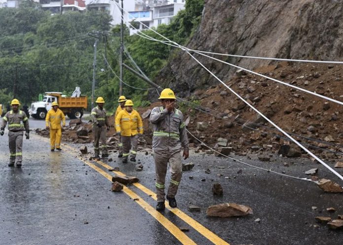 Foto: Flossie pierde fuerza /cortesía