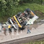 Camión cargado de arroz vuelca en carretera Río Blanco – Mulukukú Foto: Camión cargado de arroz vuelca en carretera Río Blanco/TN8