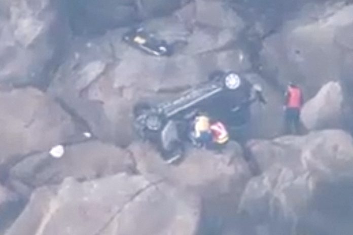 Foto: Mujer fallece al escapar tras alerta de tsunami/Cortesía