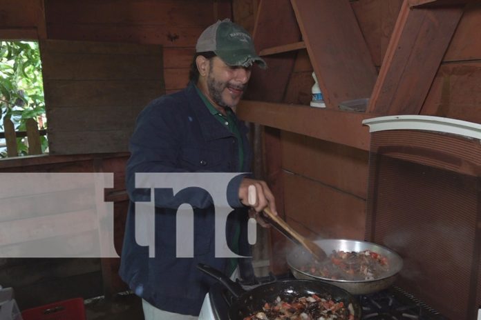 Foto: ¿Te imaginas hongos con sabor a cerdo y pollo? ¡Existen y están en Estelí! /TN8 Foto: ¿Te imaginas hongos con sabor a cerdo y pollo? ¡Existen y están en Estelí! /TN8