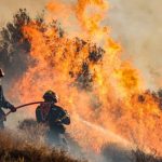 Grecia evacúa a más de 5.000 personas por incendios en Creta y Rafina Foto: Fuego imparable en Grecia /cortesía