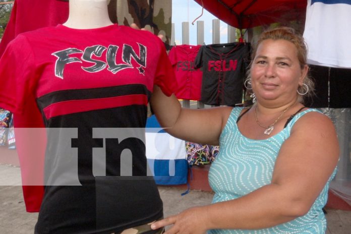 Foto:El comercio popular brilla durante fiestas del 19 julio/Cortesía