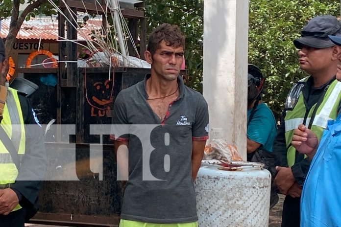 Foto: Robaba parrilla de alcantarilla en pleno centro de Juigalpa/TN8 Foto: Robaba parrilla de alcantarilla en pleno centro de Juigalpa/TN8