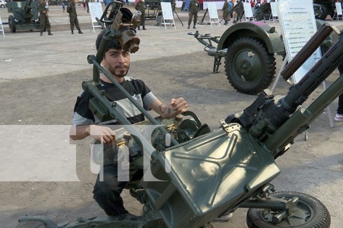 Foto: Ejército conecta con la juventud en Managua/TN8