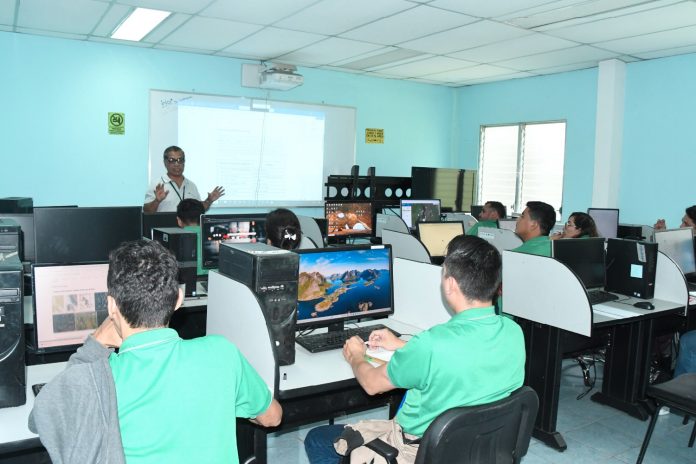 2 Foto: MARENA capacita a servidores públicos en monitoreo ambiental con tecnología satelital/TN8