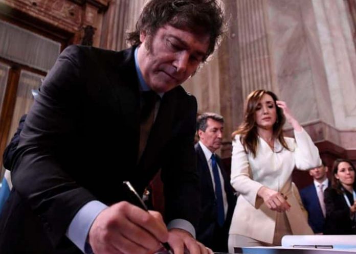 Foto: Privatizaciones masivas en Argentina /cortesía Foto: Privatizaciones masivas en Argentina /cortesía