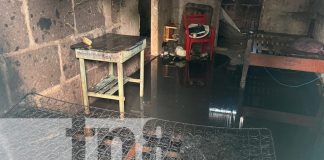Foto: Fuego consume parte de vivienda en Juigalpa, Chontales/TN8