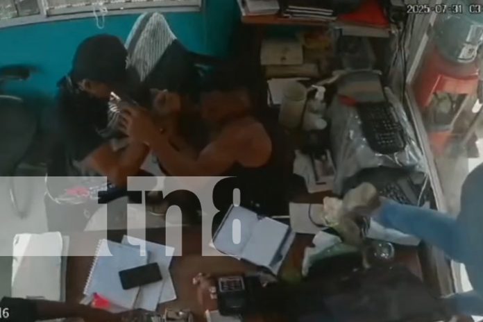 Foto: Cámaras graban el momento exacto del intento de asesinato/TN8 Foto: Cámaras graban el momento exacto del intento de asesinato/TN8