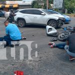 Foto: Triple colisión en semáforos de Montoya deja tres lesionados y severos daños materiales/TN8