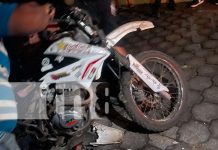 Motociclista impacta contra bus estacionado y queda gravemente herido en Ometepe Foto: Motociclista impacta contra bus estacionado y queda gravemente herido en Ometepe/TN8