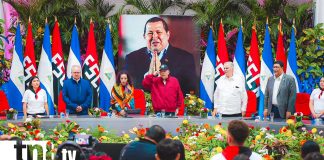 Foto: Acto por el 71 natalicio del Comandante Hugo Chávez, presidido por el Comandante Daniel Ortega y la Compañera Rosario Murillo