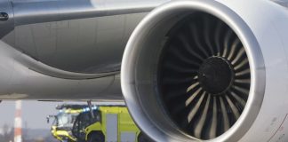 Foto: Muere succionado por la turbina de un avión en Italia /Cortesía