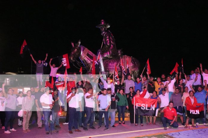 Foto: Siuna recibe con júbilo monumento del General Sandino /TN8 Foto: Siuna recibe con júbilo monumento del General Sandino /TN8
