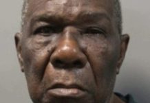 Ataque mortal en EE.UU.: Anciano de 80 mata a su esposa con un martillo Foto: Asesinó a su esposa de 78 /Cortesía