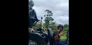 Foto: Sujeto en Nicaragua con una moto temática en la esfera del terror