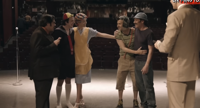 Foto: Gira de Chespirito por Nicaragua en la serie Chespirito: Sin Querer Queriendo, de HBO Max Foto: Gira de Chespirito por Nicaragua en la serie Chespirito: Sin Querer Queriendo, de HBO Max