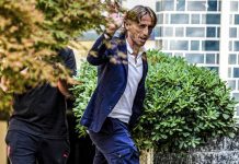 Modric llegó a Italia para firmar por AC Milán Luka Modric llegó a Italia para firmar con AC Milán