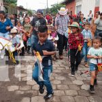 Nandaime estalla en alegría con caballitos de palo y un desfile inolvidable Foto: Nandaime continúa de fiesta / TN8