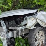 Conductor vive para contarlo: Casi se despedaza en un abismo de Granada Foto: Sobrevive de milagro a aparatoso accidente en Granada / TN8