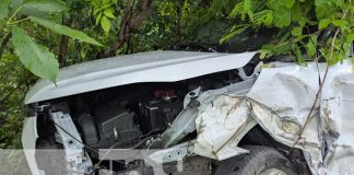 Foto: Sobrevive de milagro a aparatoso accidente en Granada / TN8