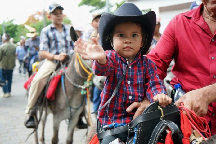 Foto: ¡Somoto se llena de color y tradición con su famoso Desfile de los Burritos!/TN8