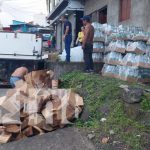 El guaro no llegó: camión se vuelca en Boaco con botellas de licor Foto: Accidente de tránsito en Boaco con camión / TN8