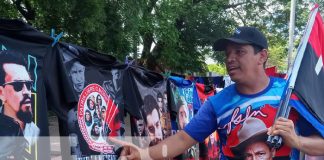 Foto: Venta de camisetas para celebrar el 46/19